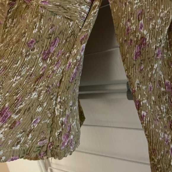 Large ASTR Multi-print Blouse - Picture 3 of 4